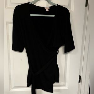 Black short sleeve faux wrap sweater with belt